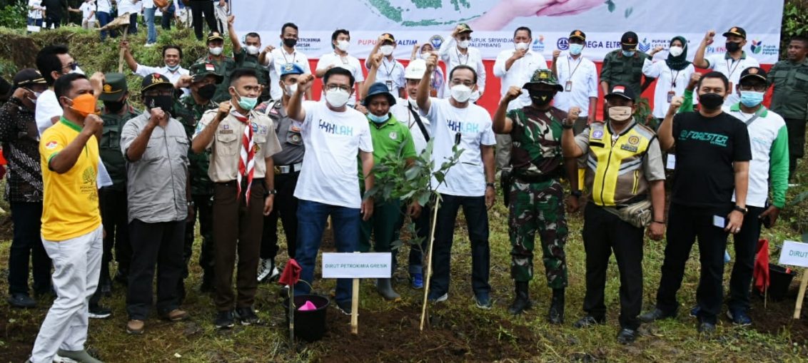 Gerakan program Kementerian BUMN di Hari Menanam Pohon Indonesia yang diperingati setiap tanggal 28 November.