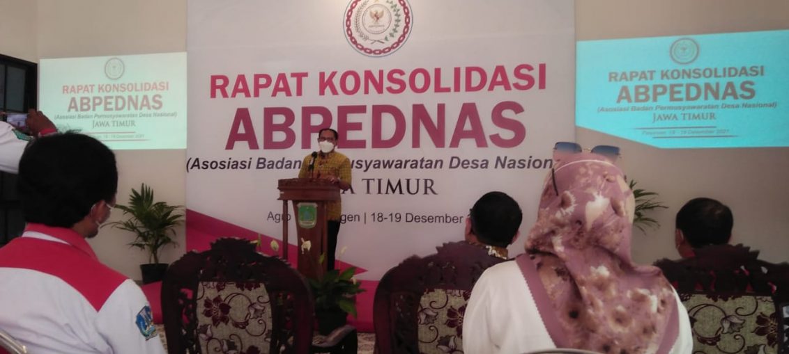 Kadis DPMD Jawa Timur saat membuka dan memberikan sambutan Konsolidasi DPD Abpednas Jatim
