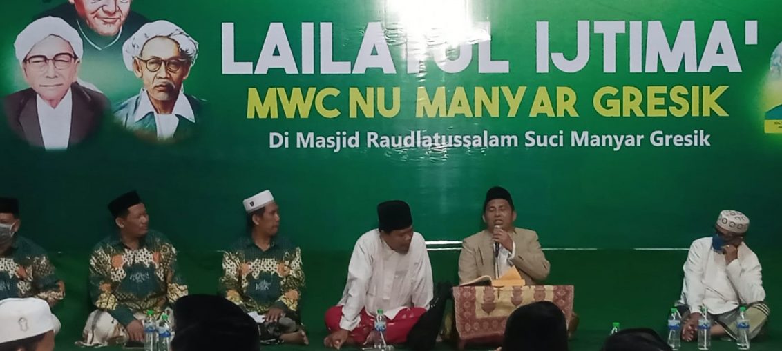 PCNU Gresik Dr. KH. Mulyadi, MM saat Mauidhoh Hasanah di Lailatul Ijtima' di Suci Manyar