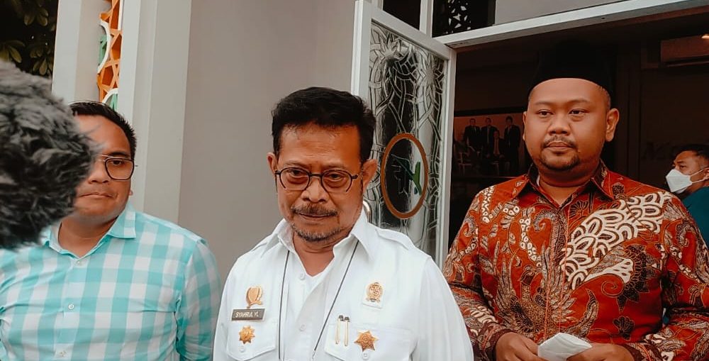 Menteri Pertanian RI, Syahrul Yasin Limpo didampingi Bupati Gresi Fandi Ahmad Yani saat melakukan kunjungan kerja ke Kabupaten Gresik, Jawa Timur pada Selasa (10/5/2022).
