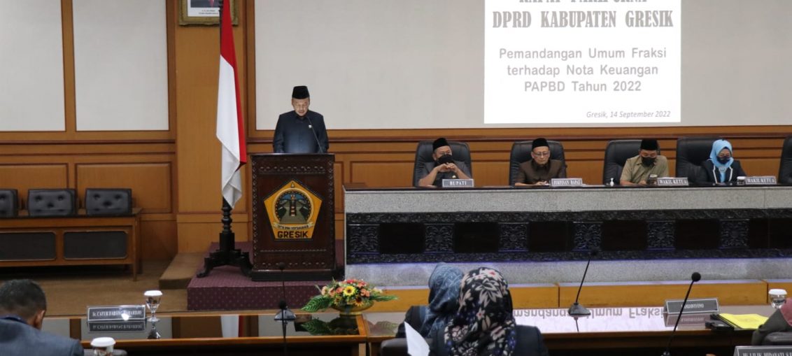 Sekretaris Fraksi Gerindra DPRD Gresik Muchamad Zaifudin dalam rapat paripurna, Rabu (14/9/2022).