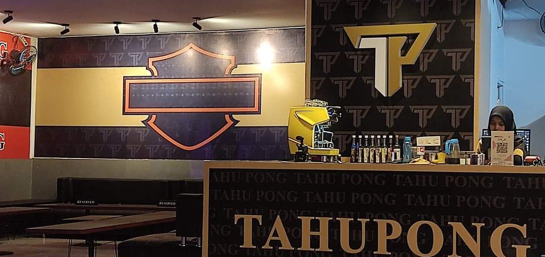 Tahu Pong Cafe